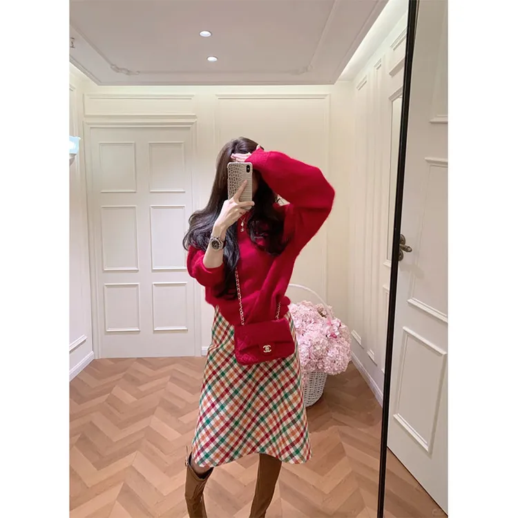 气质韩系绝美氛围感小个子玫红色针织衫女2025新款显瘦时尚半身裙