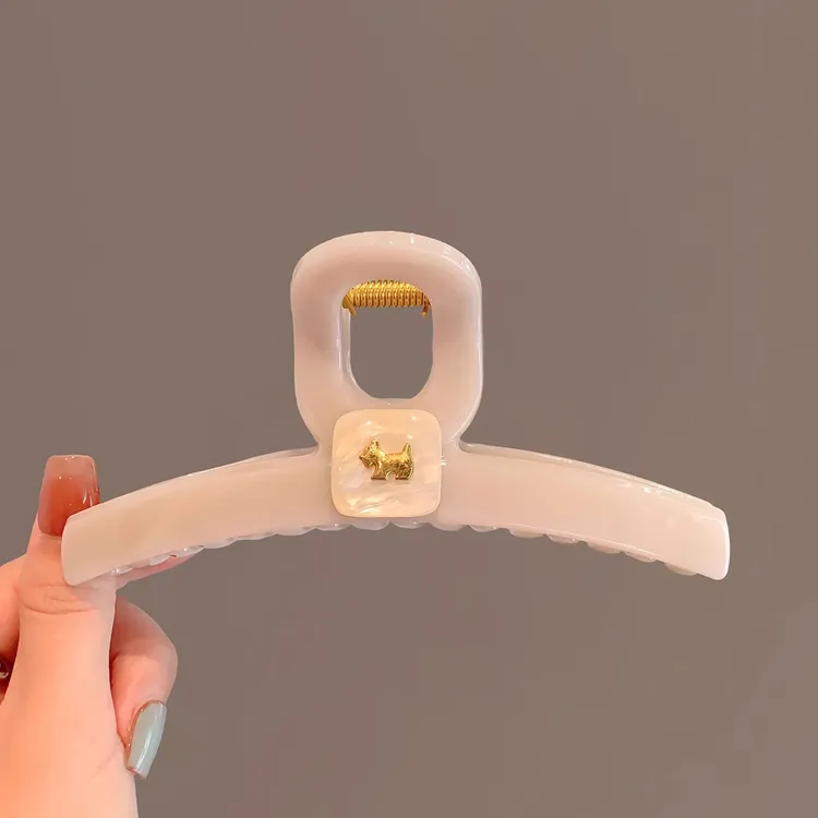 精致小狗抓夹女2025新款鲨鱼夹高级感夏季发夹后脑勺盘发夹子发饰