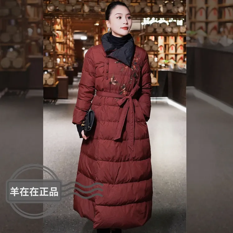 羊在在【雁回时】民族风盘扣刺绣羽绒服外套90白鸭绒YRF25XL1519