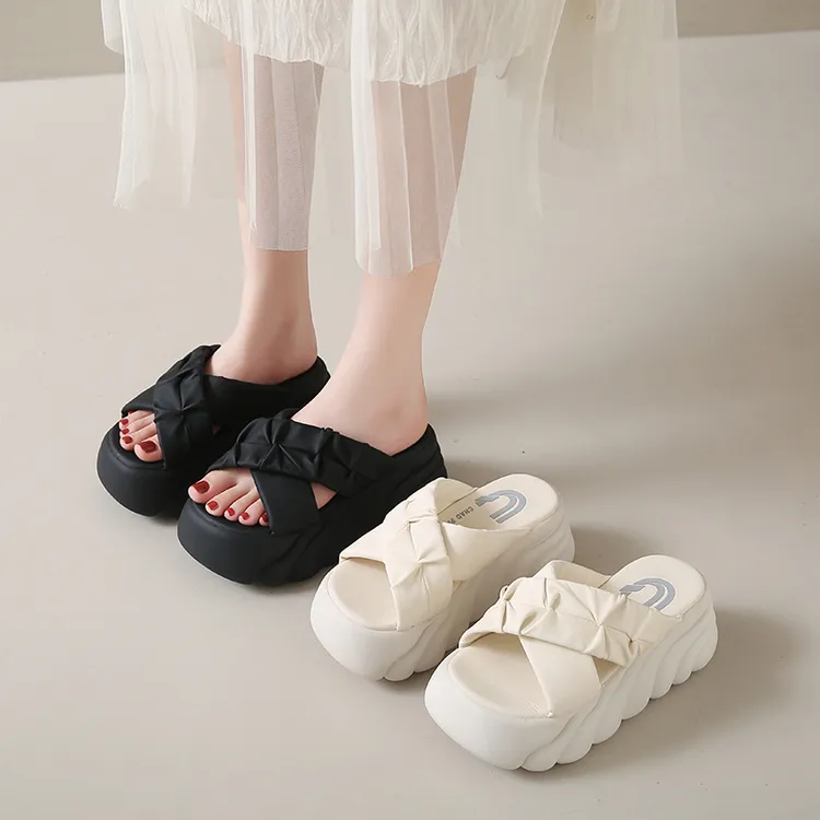 超火绝美拖鞋女夏季外穿配裙子凉鞋2025新款厚底小个子交叉凉拖鞋