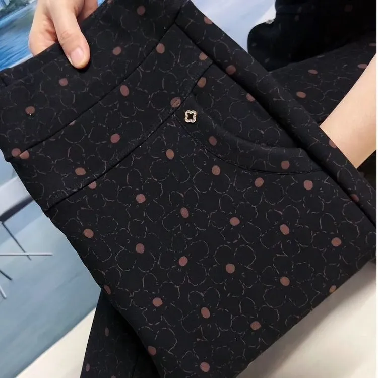 秋冬新款加绒中老年高腰宽松妈妈直筒保暖外穿女裤