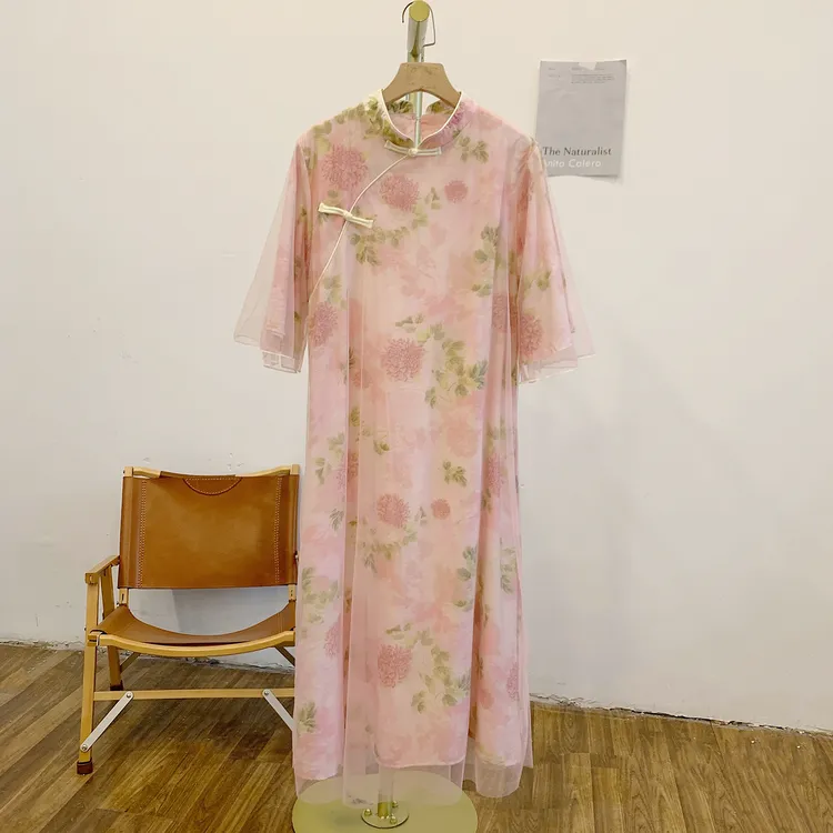 四时繁花C4315印花网纱盘扣斜门襟立领短袖连衣裙