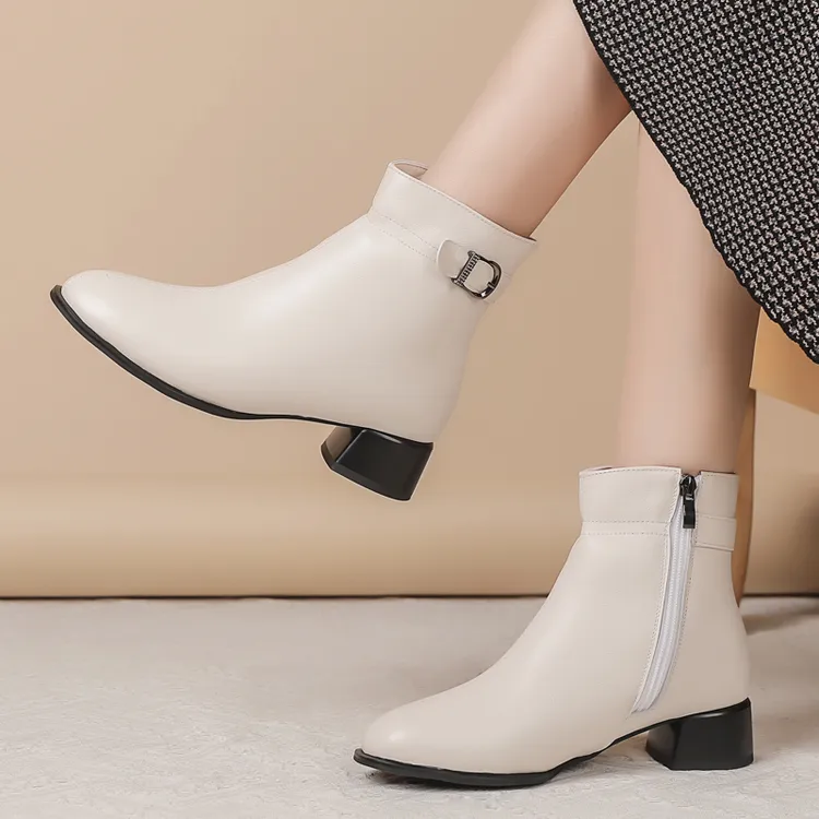 真皮秋冬季单靴加绒马丁大码新款短靴软底保暖妈妈棉靴女靴百搭