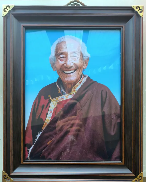 老人像遗照老照片免费修图洗相片挂墙摆台防潮防霉防撞高级相框 