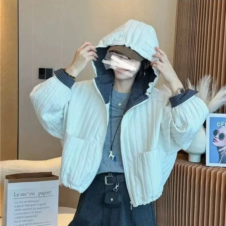 今年流行连帽加厚夹克短外套轻薄棉服女2025秋季时尚减龄休闲上衣