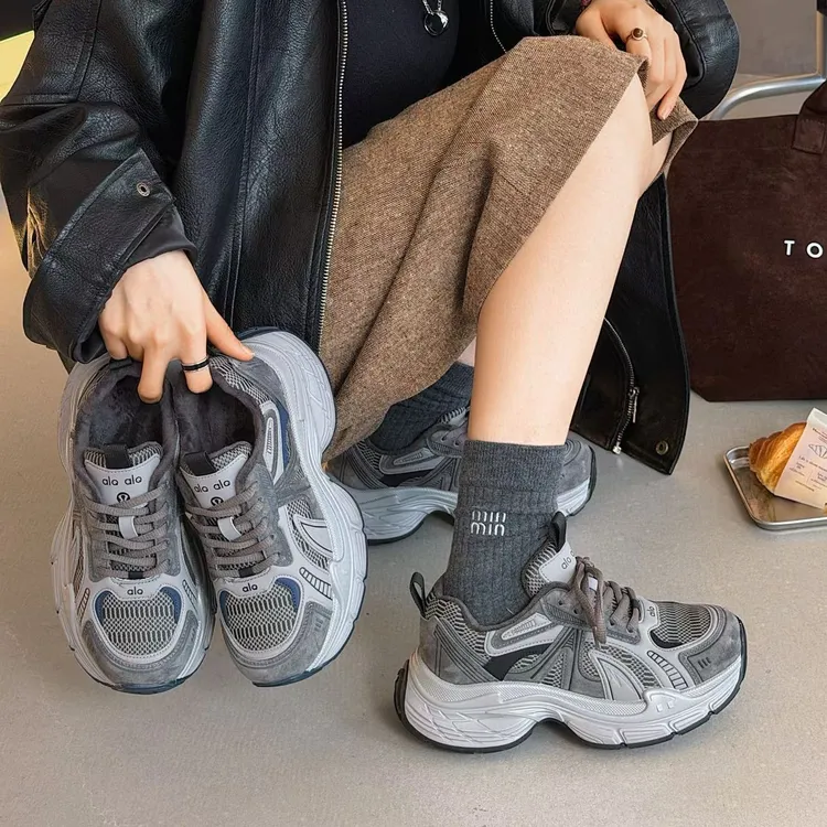 姬纯希慕纯羽加绒厚底增高老爹鞋女鞋春季复古百搭休闲运动显脚