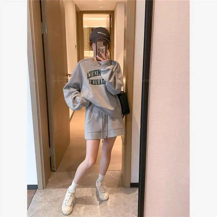 灰色卫衣套装女2024秋季新款拼接蕾丝花边圆领上衣时尚A字半身裙1