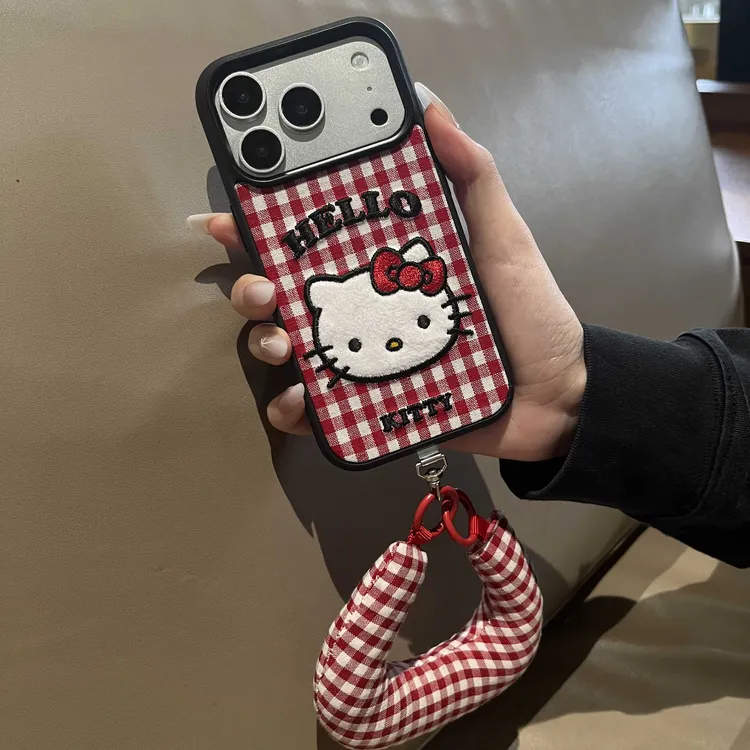 马年新年立体刺绣KT猫hellokitty手作手机壳适用苹果17pro