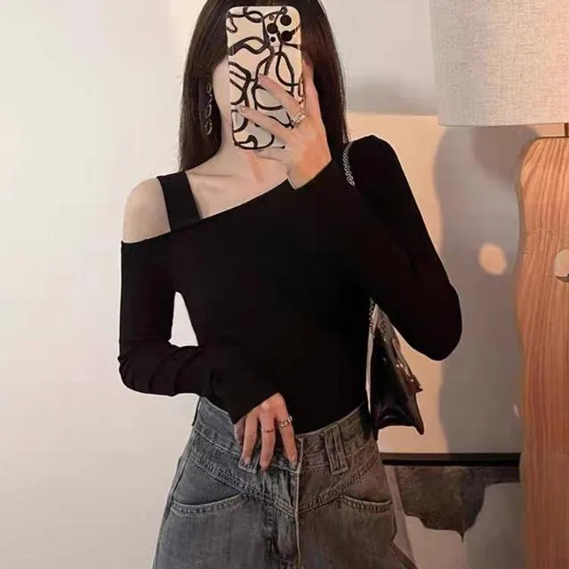 露肩打底衫女春秋长袖T恤黑色显瘦设计感小众一字肩性感斜肩上衣