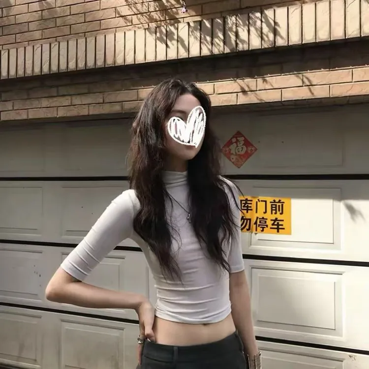 2025夏季新款白色正肩中袖T恤女显瘦掐腰修身辣妹气质半高领上衣