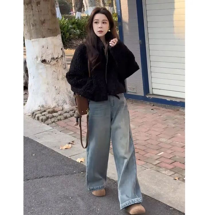 2025年冬季时尚休闲通勤风套装黑色修身保暖外套宽松阔腿裤两件套