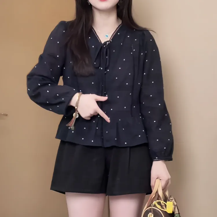 2025秋季新款开扣蝴蝶结长袖T恤女小衫设计感潮流洋气百搭上衣女