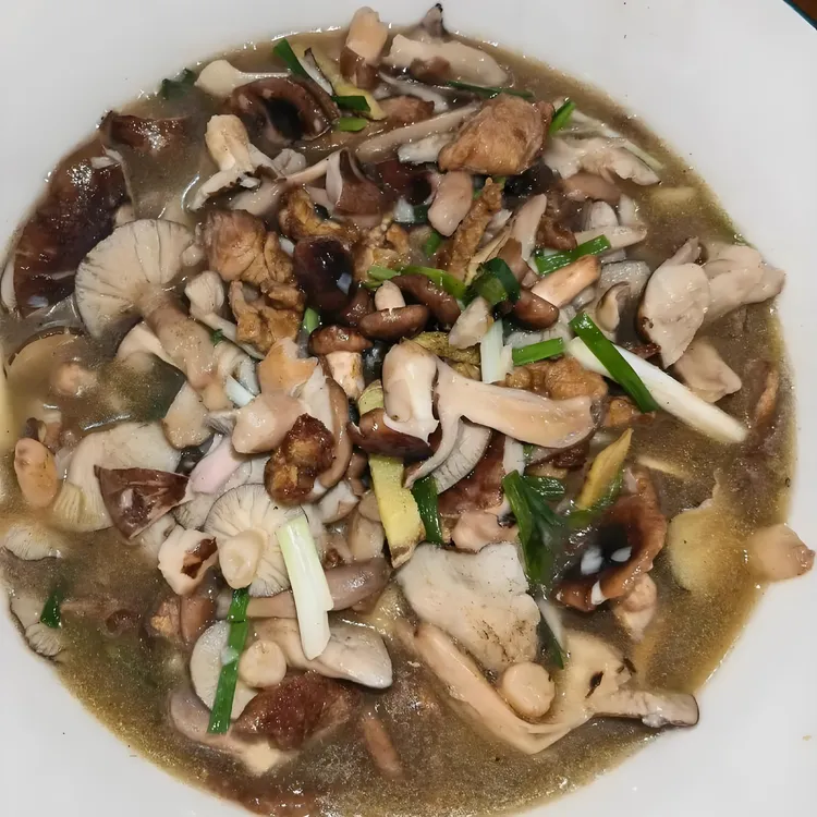 赣南野生石菇的，南风菇，芦基菇