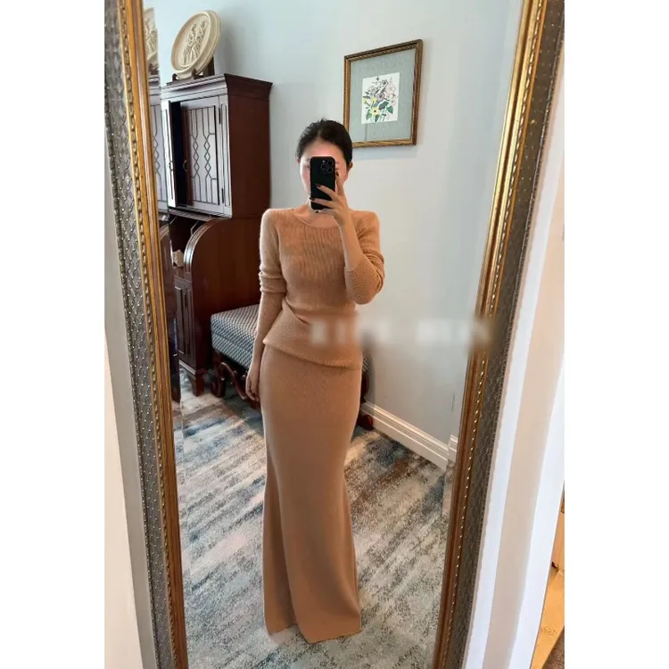 露背上衣针织裙套装女高级感毛衣半身裙两件套2025秋冬新款01171