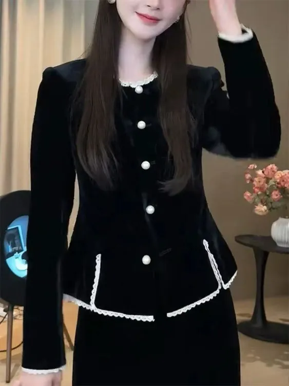 8261*优雅小香风丝绒上衣撞色花边正肩显瘦打底衫气质