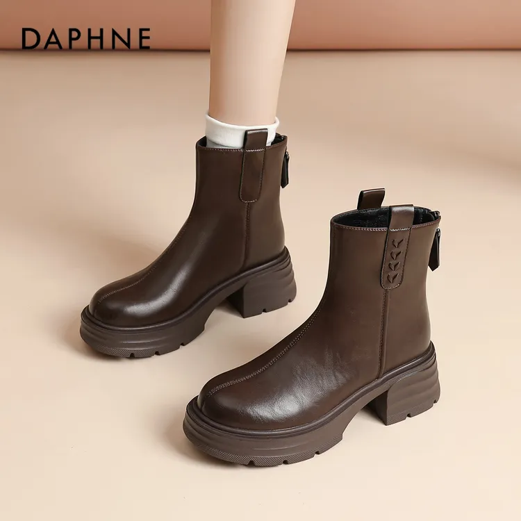 达芙妮马丁靴子女款2025新款冬季加绒加厚爆款棕色小个子增高短靴