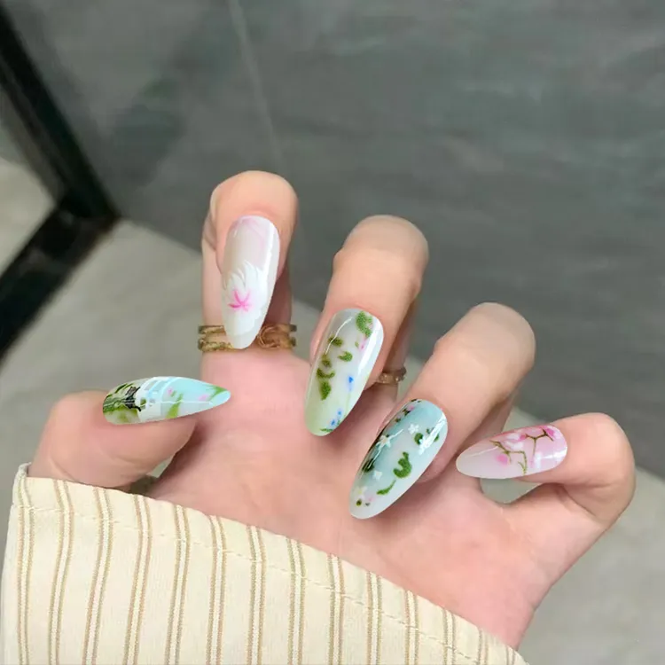 田园花卉手绘美甲甲片 蓝色晕染长尖型假指甲批发 跨境专供穿戴甲