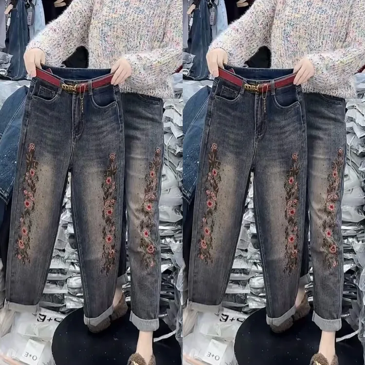 新款时尚磨毛刺绣复古宽松九分适合小个子牛仔裤（无腰带，开扣眼）