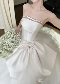【唐芙缇】法式简约森系结婚公主齐地小众宴会气质缎纱结合白色婚纱