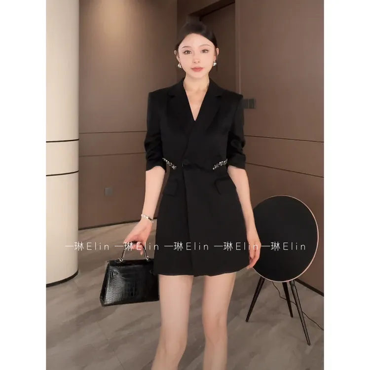 一琳Elin【自我无界】气质显瘦修身高级感设计黑色连衣裙长袖