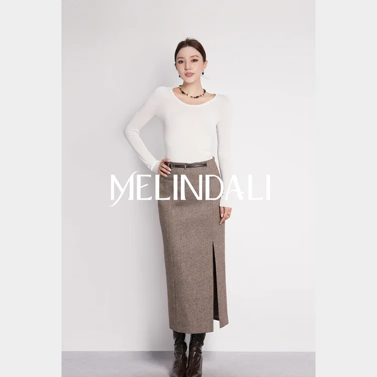 Melinda Li【长青U领】德国Biella扬子纱60支18针100澳毛针织打底衫