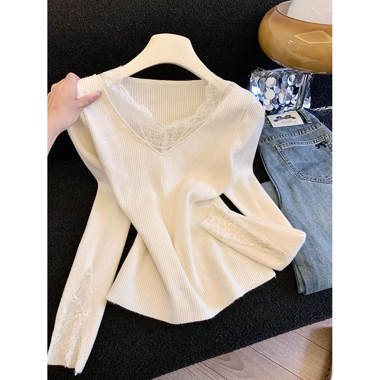 纯欲镂空蕾丝边拼接针织衫女秋冬新款毛衣收腰显瘦正肩打底衫T恤