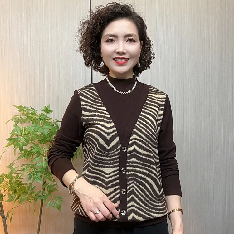 秋冬中老年妈妈装宽松洋气假两件气质流光风印花保暖减龄女打底衫
