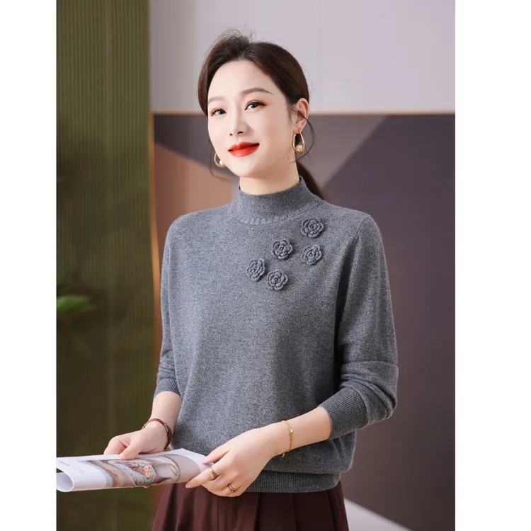 100%绵羊毛妈妈装手工绣花半高领秋冬宽松大码气质毛衣打底衫厚