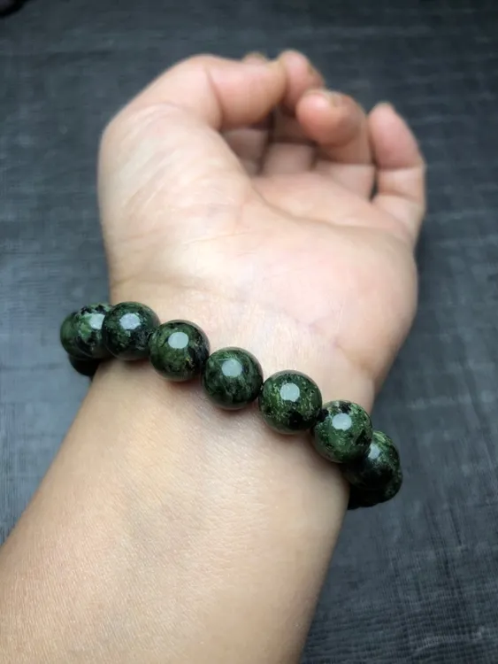 藏玉药王石卡10m单圈手串 随机发货