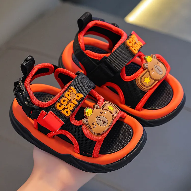 儿童卡皮巴拉凉鞋夏季包头男童女童防滑室内宝宝软底外穿