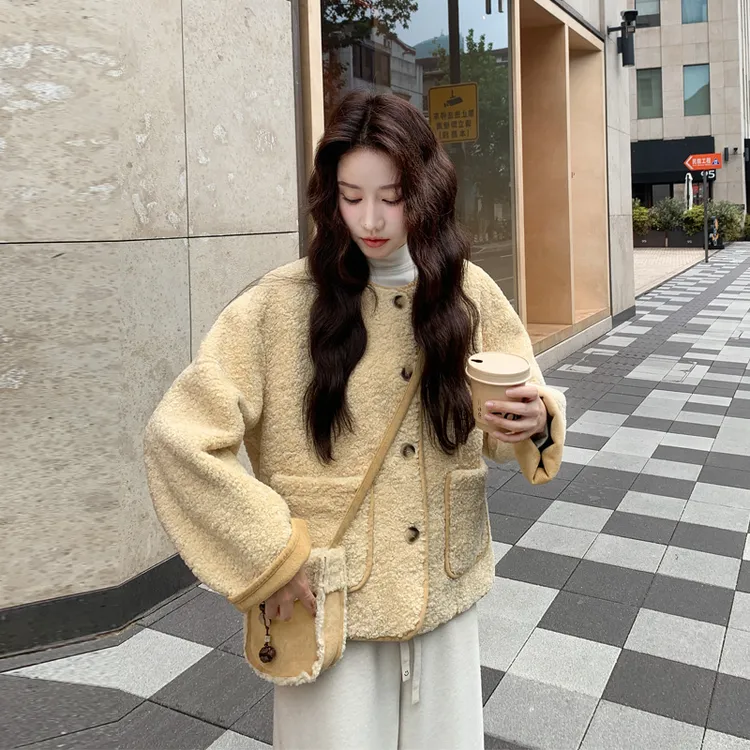 韩系甜美ins风皮毛一体外套2025冬季新款小个子韩系加厚短款棉衣