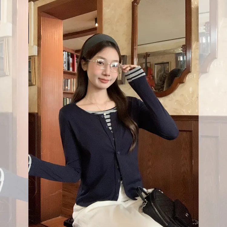 韩版撞色条纹拼接假两件长袖T恤女早秋季圆领设计感百搭开衫上衣
