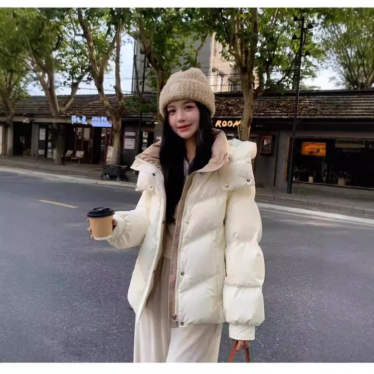 湖正品2025冬高端羽绒服女冬新款小个子白鸭绒短款加厚爆款外套