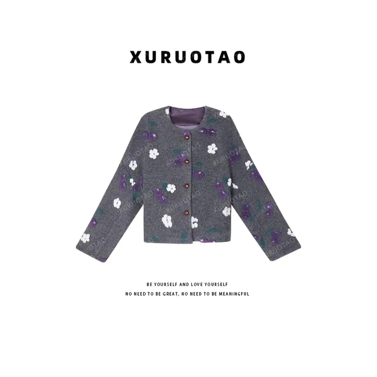 XURUOTAO 【花园日记】羊毛混纺花朵刺绣设计感灰色外套 T5940