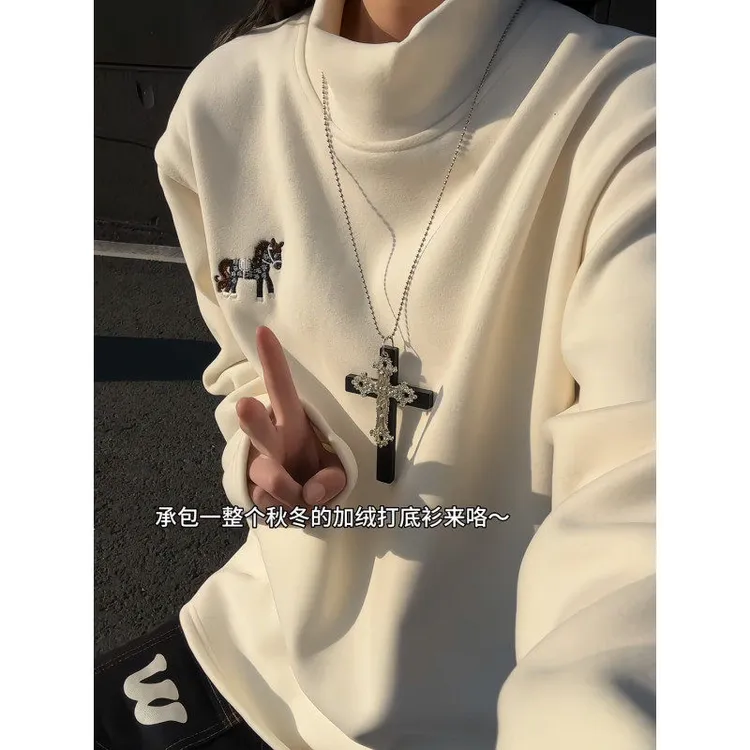 450克德绒绣花加绒打底衫