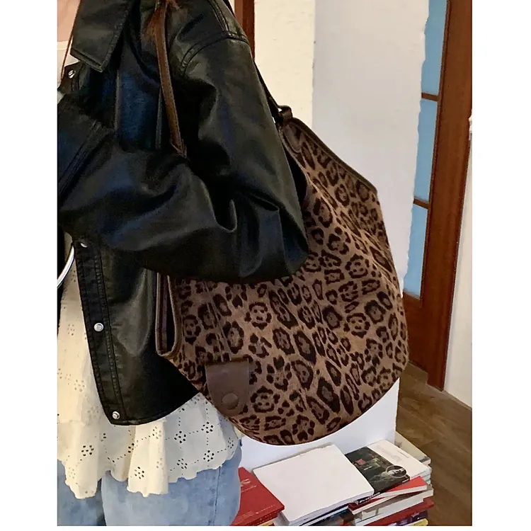 大容量通勤秋冬单层韩式法式豹纹单肩包托特包休闲斜跨时尚腋下包