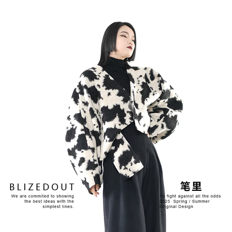 笔里【BLIZEDOUT】独立设计5112203黑白斑点奶牛风格秋冬羊毛外套
