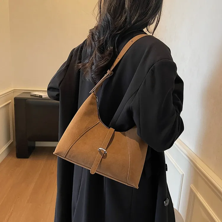 秋冬复古腋下包包女时尚百搭拉链斜挎包潮流简约托特包单肩通勤包