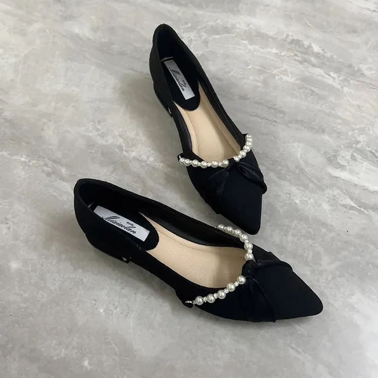 万达撤柜~尖头单鞋女2025新款低跟鞋子法式瓢鞋黑色小香风平底鞋