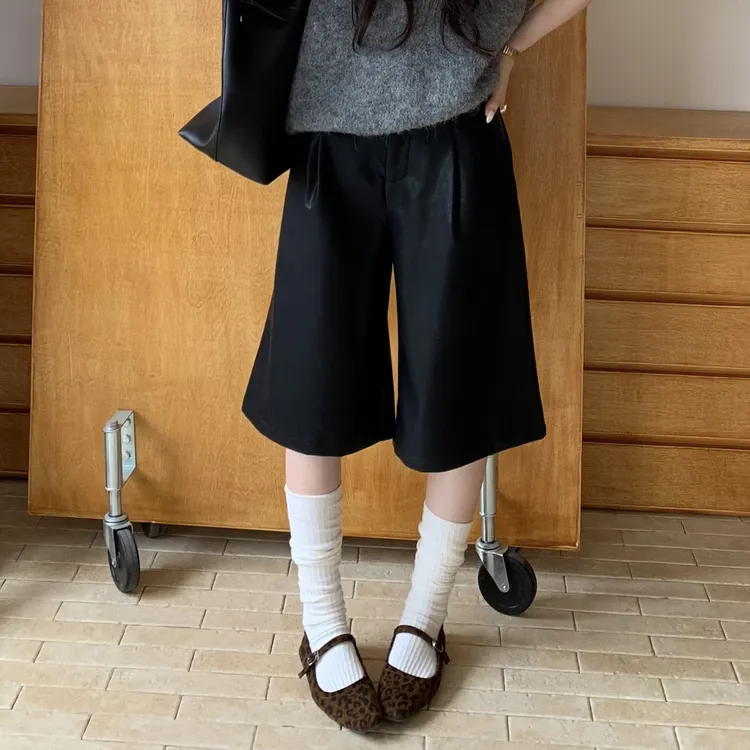 时髦舒适区～韩系复古百搭老钱风pu皮阔腿中裤显瘦高腰ins时尚