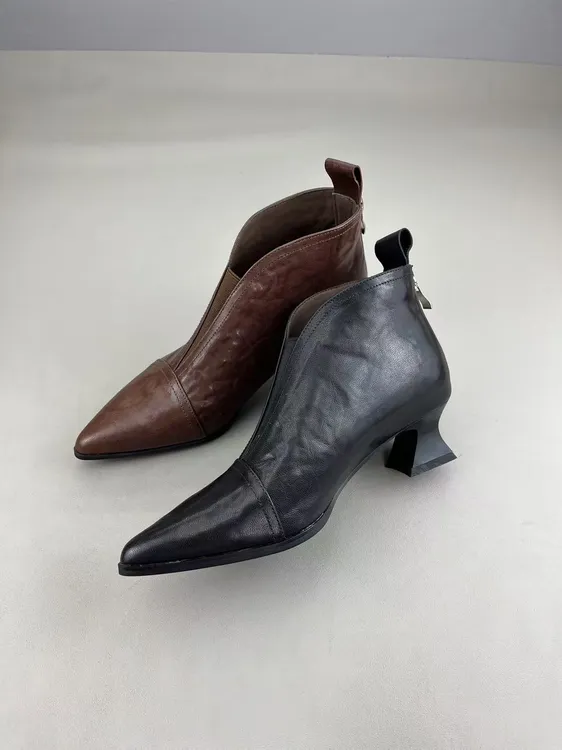 丽尔手工]3厘米软底时尚尖女ins潮牌阔腿2025高级精致气质短靴