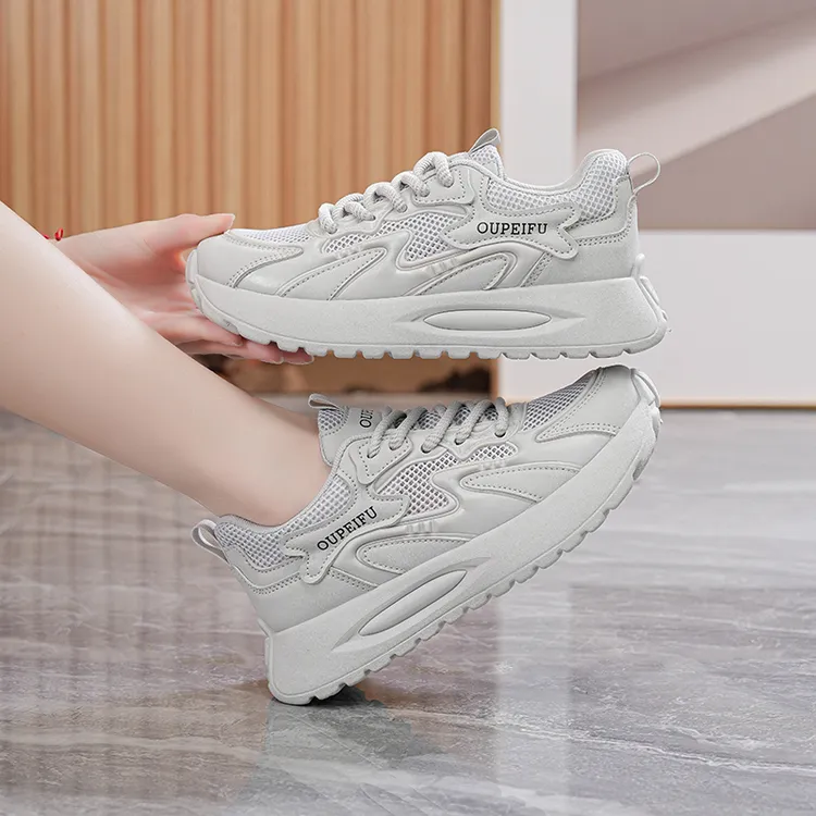 2025年夏季新款网面运动鞋女百搭厚底透气软底跑步厚底平跟老爹鞋