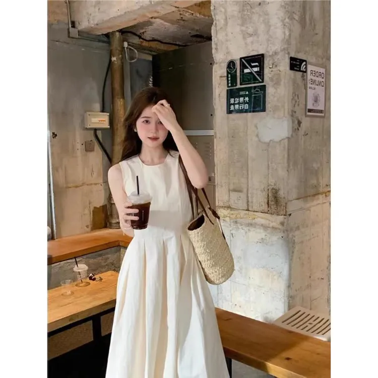 慵懒风圆领无袖背心裙小众连衣裙女夏季法式气质茶歇裙轻奢裙子潮
