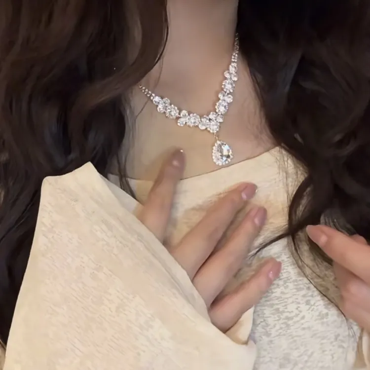 锌合金琉璃项链 璀璨项链韩版生日拍照礼服公主项链