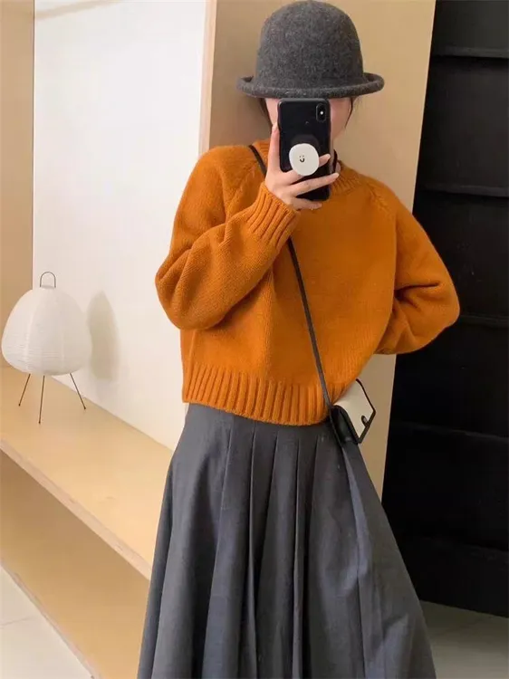 慵懒风圆领简约纯色毛衣女宽松2025秋冬韩版休闲百搭套头针织长袖