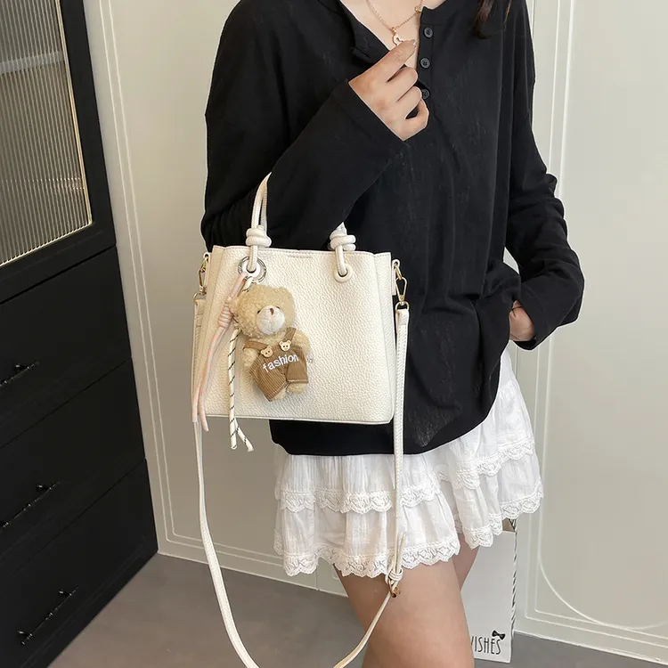 【小熊舒芙蕾】菜篮子女包手提包斜挎包包包女款爆款包包通勤
