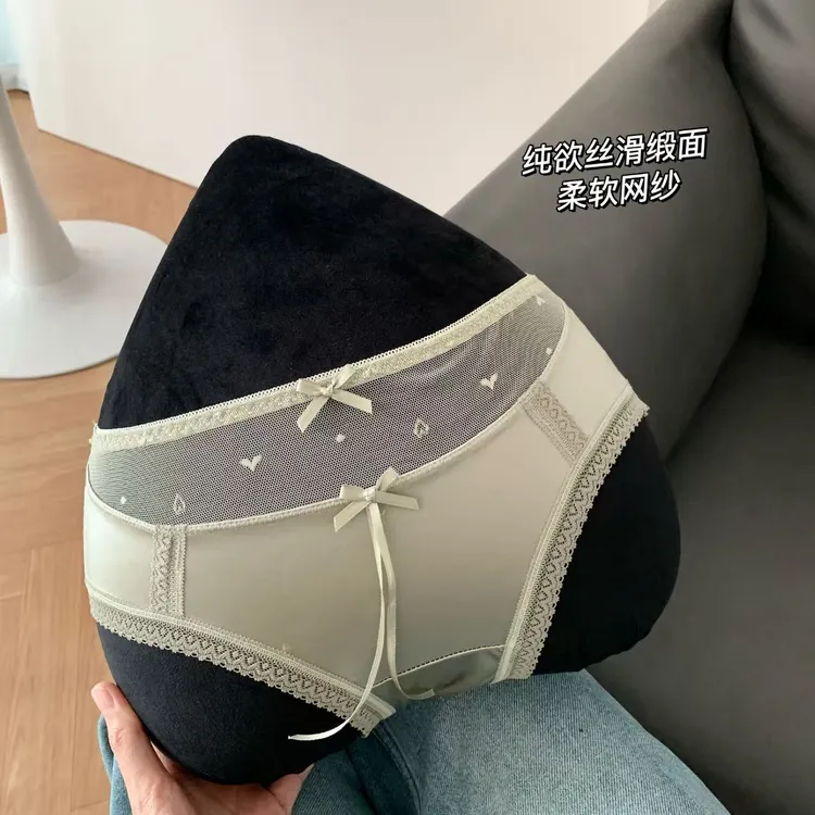 纯欲性感缎面蕾丝内裤10A抗菌桑蚕丝底裆亲肤透气