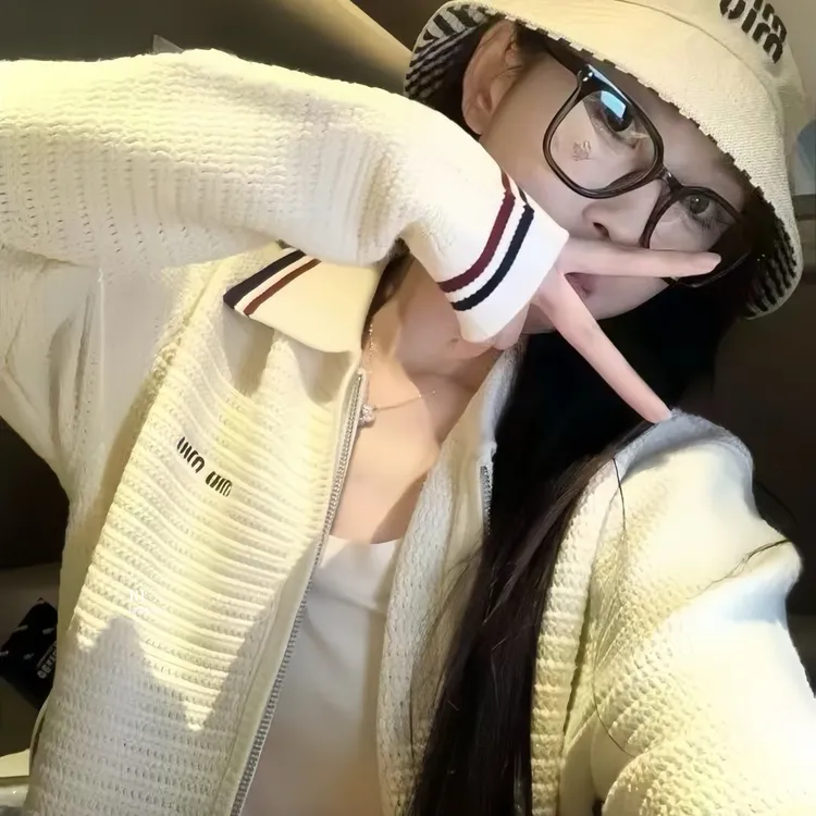 【RJ】2025早春新款学院风字母刺绣条纹拼色翻领网红洋气炸街女装