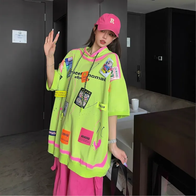 大版洋气撞色线条连帽半袖T恤女可爱风卡通趣味印花宽松中长款潮