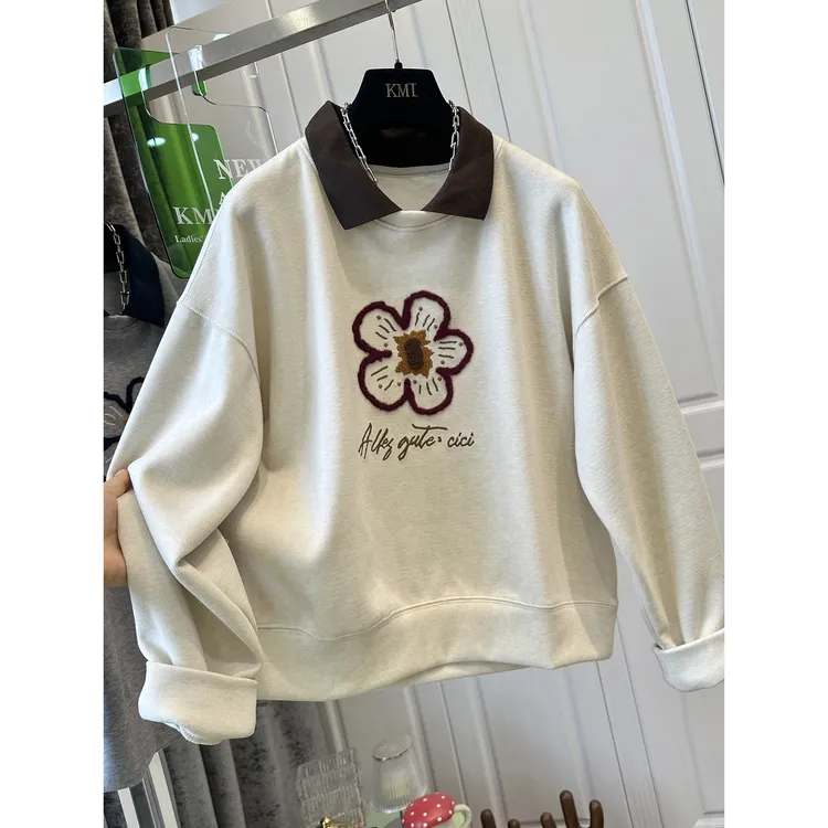 盼可欣240斤大码翻领花朵刺绣长袖宽松卫衣女慵懒减龄2025秋上衣